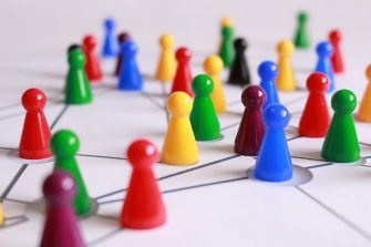 coloured pieces board game