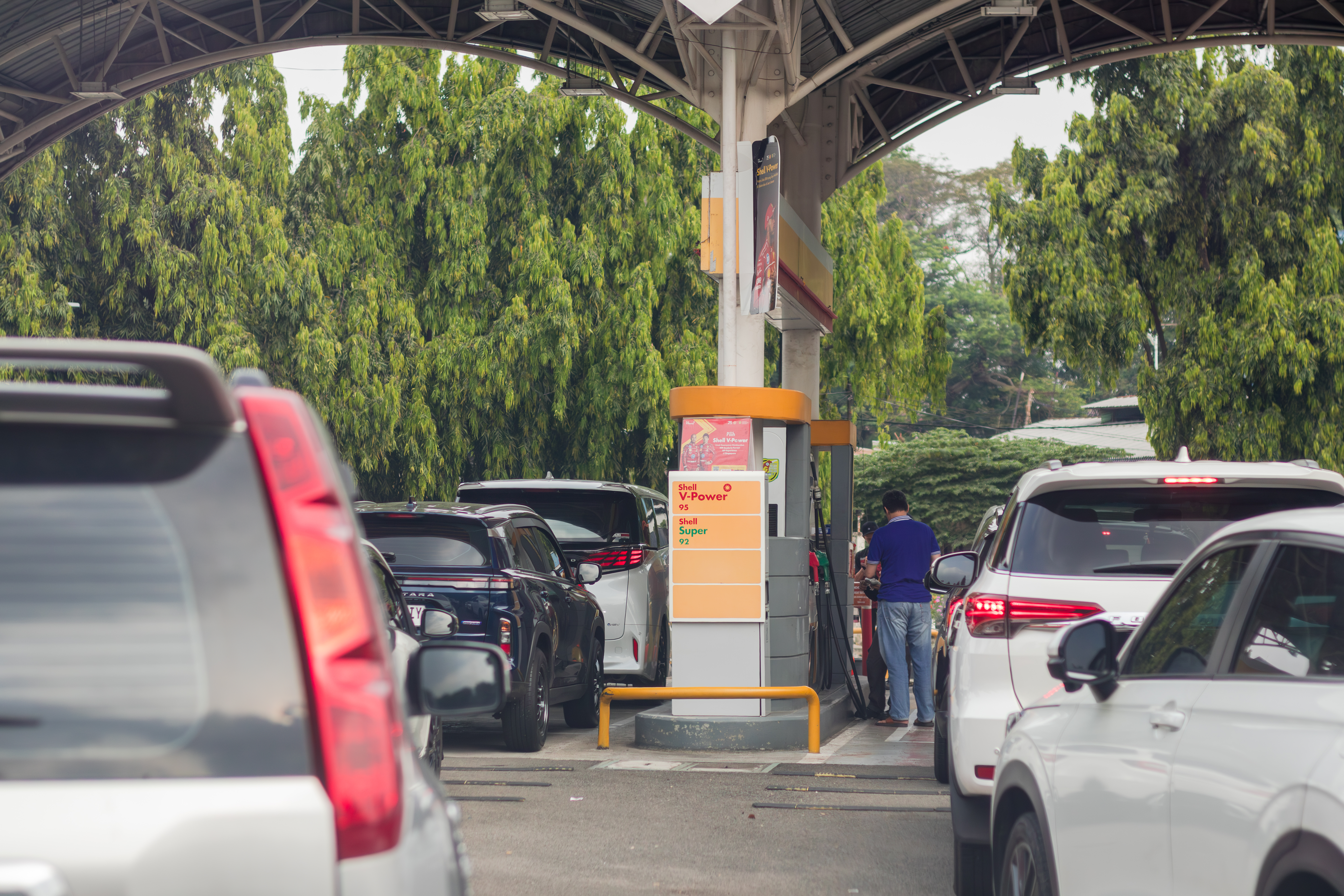 Jakarta, Indonesia - September 17, 2025: Queuing cars waiting to buy fuel at a Shell petrol filling station in South Jakarta