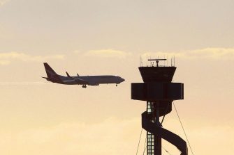 Seamless skies - plane flying