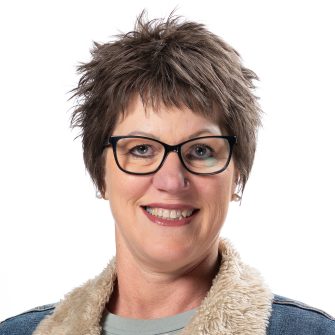 Debbie Stewart headshot