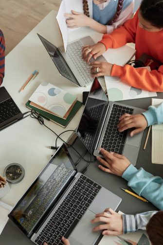 Educational apps used in Australian schools are exposing school kids to privacy risks.