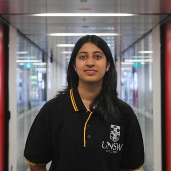 sharavi-kulkarni-headshot