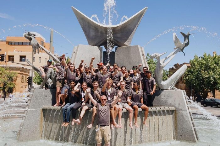 SUNSWIFT team in fountain
