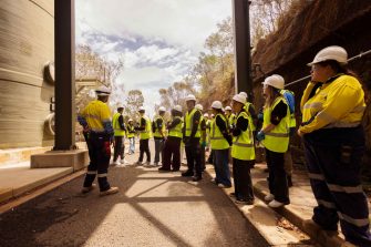 Students and staff taking part in the UNSW Engineering Indigenous Australian Engineering School program.