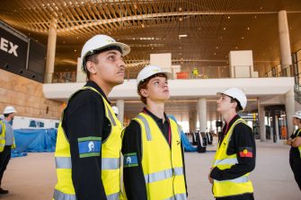 Students and staff taking part in the UNSW Engineering Indigenous Australian Engineering School program.