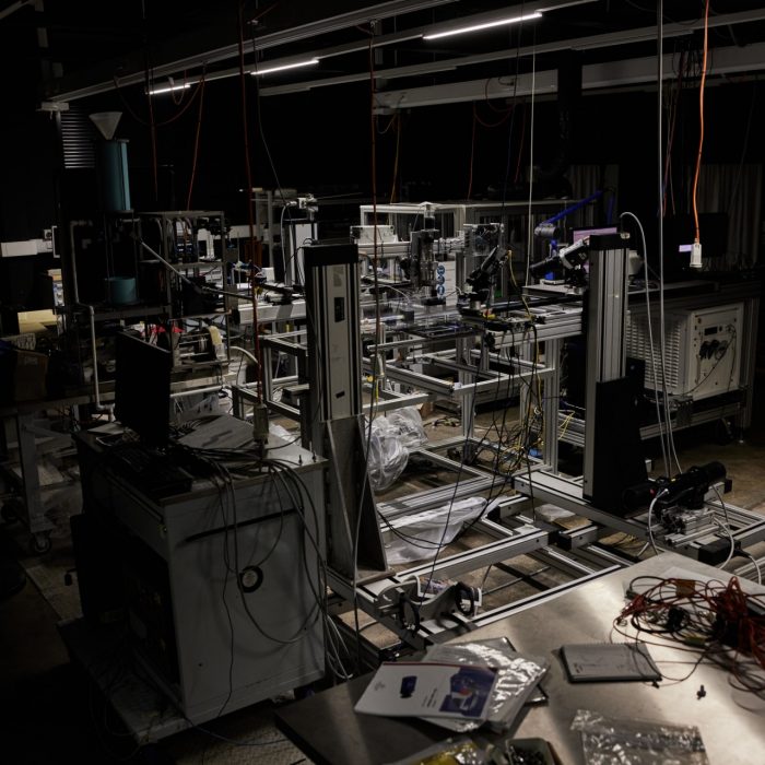 MME researchers in the lab