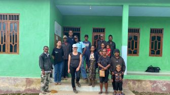 Student undertaking global student fellowship with community