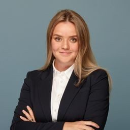 Headshot of Arlette Schramm