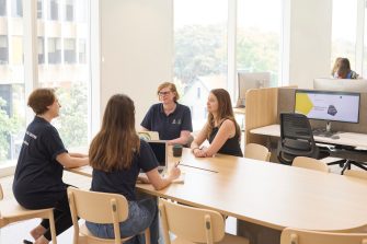 2025-10-23-HTH-KLC-Stock-photography