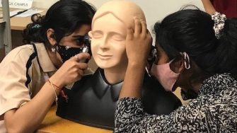 Photo of high school students from the Riverina region visiting the UNSW Wagga Wagga campus to learn basic clinical skills