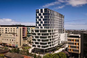 External images of the UNSW HTH Kensington. 