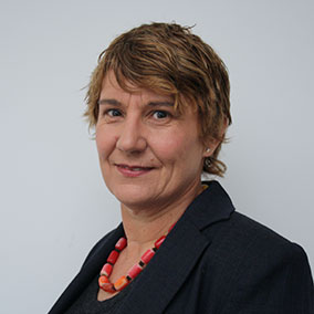 Dr Jennifer Iversen
