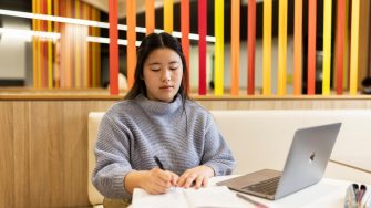 Students at UNSW Sydney Kensington campus