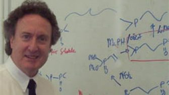 Les Field - School of Chemistry profile portrait