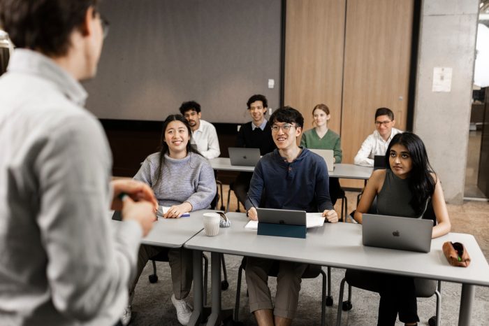 Students at UNSW Sydney Kensington campus