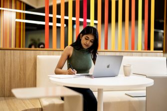Students at UNSW Sydney Kensington campus
