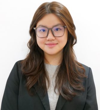 Claire Vu Headshot