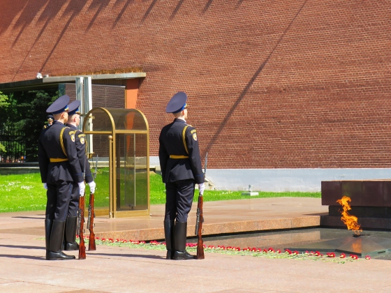 Guard of honor standing at the Eternal Flame on the Red Square in Moscow