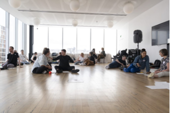 Precarious Movements: Choreography and the Museum, Transmission & Understanding Workshop. Tate Modern, 29 June 2023. Photograph © Tate 2023 (Photographer: Larina Annora Fernandes)