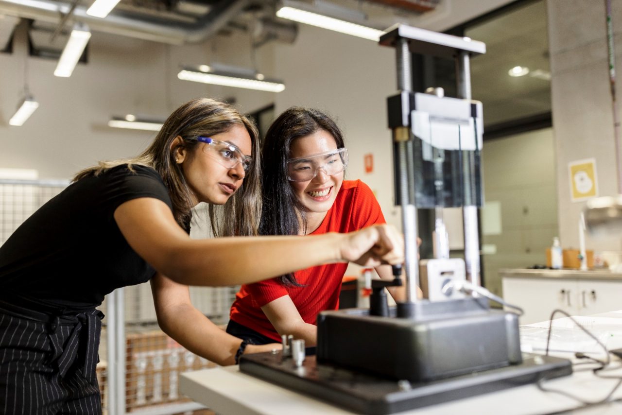 Students learning in the Science facilities at the UNSW Kensington campus