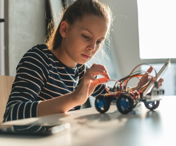girl with robotics car
