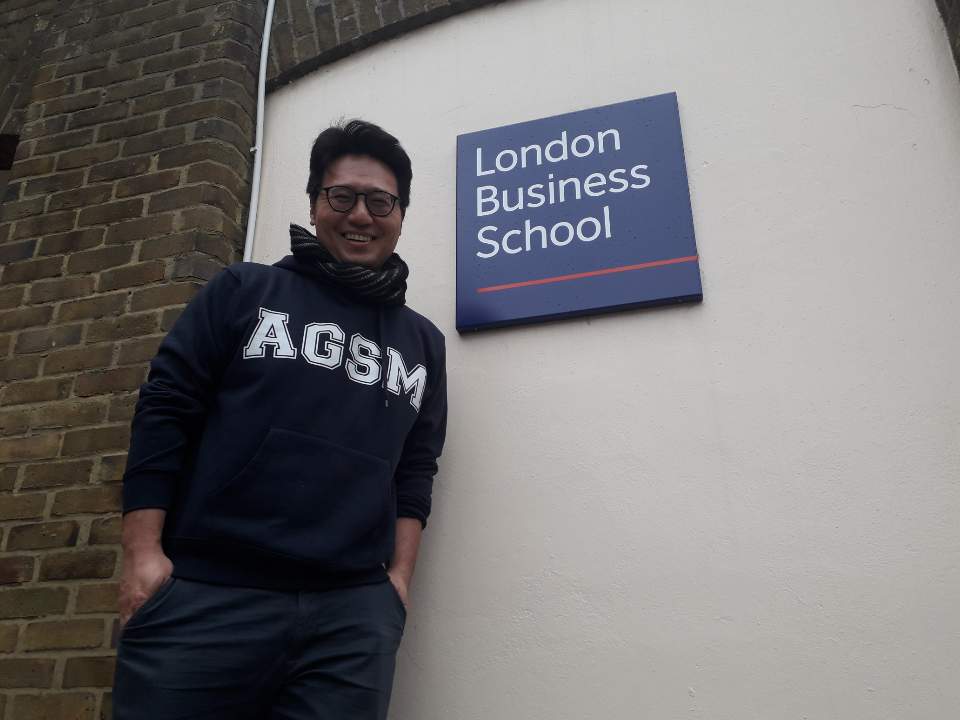 Woo Kim, Senior Operations Manager, Amazon UK, AGSM MBA 2019, completed an International Exchange to London Business School.