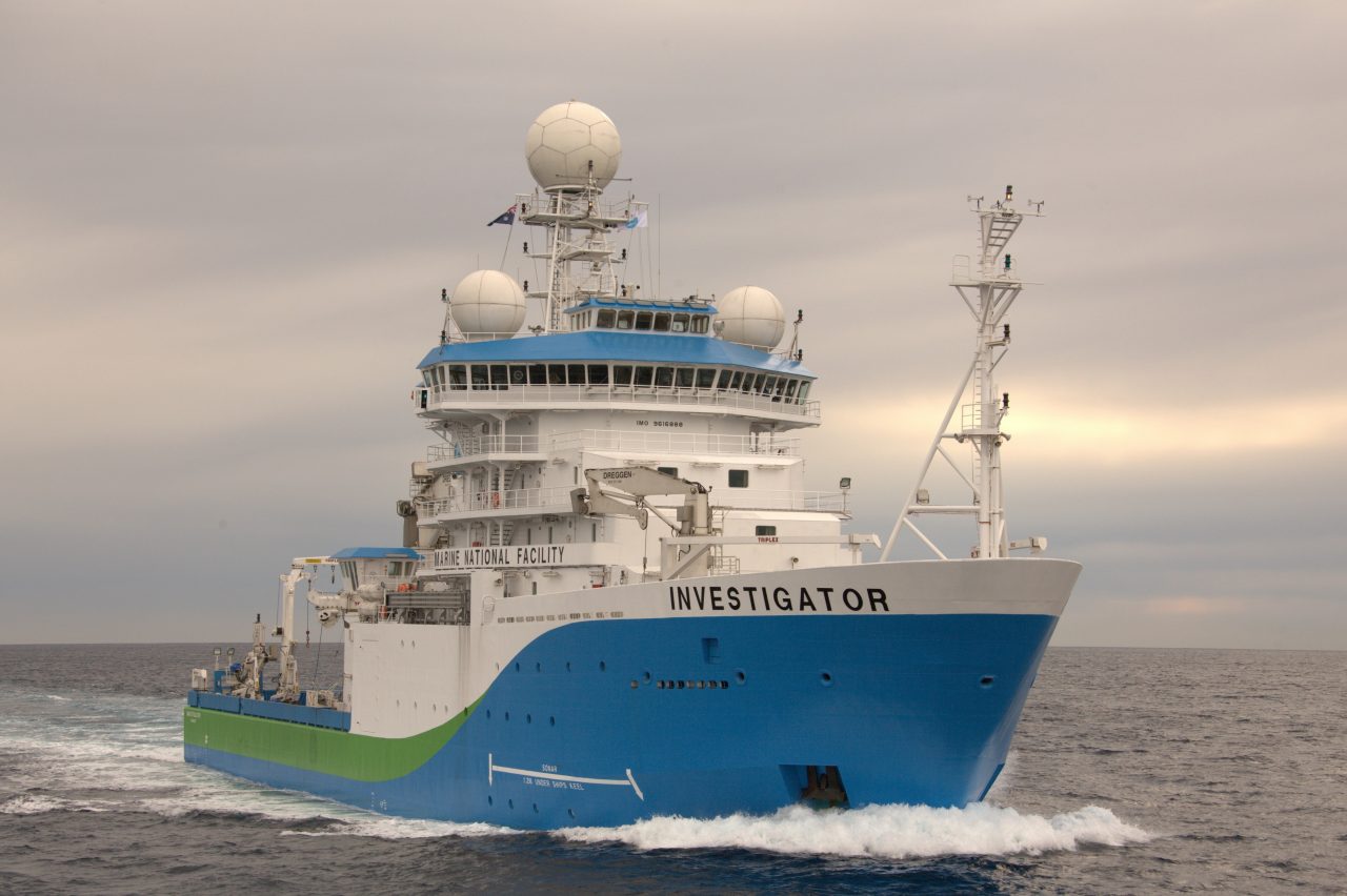 CSIRO-research-vessel-RV-Investigator-starboardCredit-CSIRO.